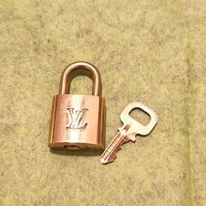 Louis Vuitton Lock and Key No 346 Made in France
